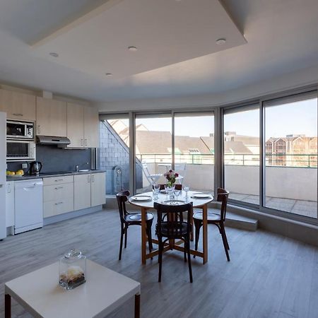 Ferienwohnung Le Mancini - Parking et Terrasse Mayenne Exterior foto