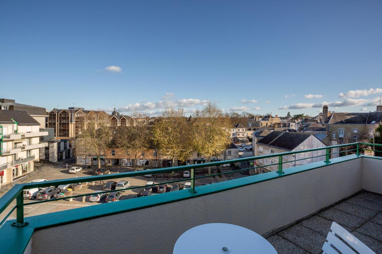 Ferienwohnung Le Mancini - Parking et Terrasse Mayenne Exterior foto