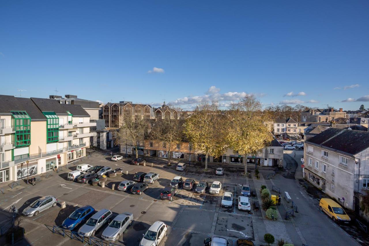 Ferienwohnung Le Mancini - Parking et Terrasse Mayenne Exterior foto