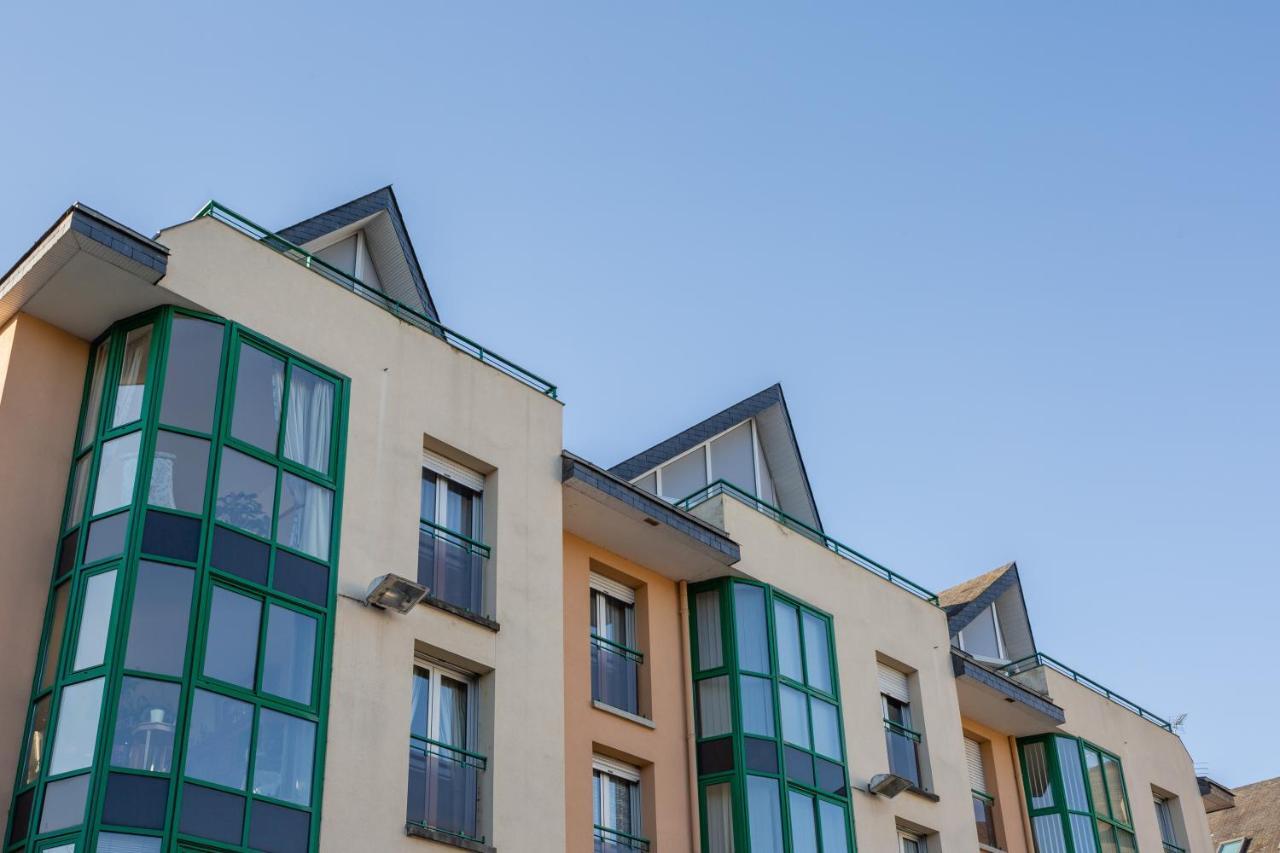 Ferienwohnung Le Mancini - Parking et Terrasse Mayenne Exterior foto